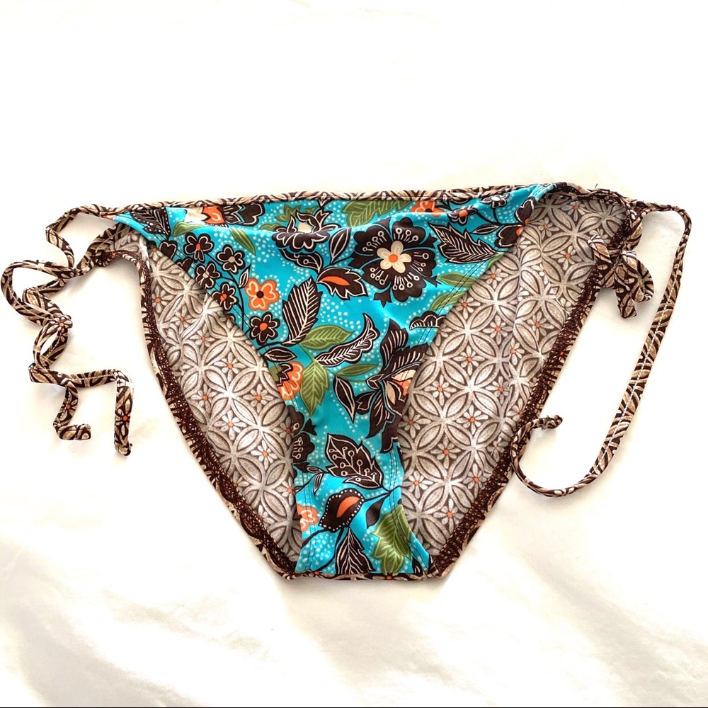$6/3 items No boundaries bikini bottom***